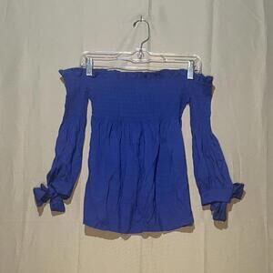 Women's Off-Shoulder Blue Top Size S